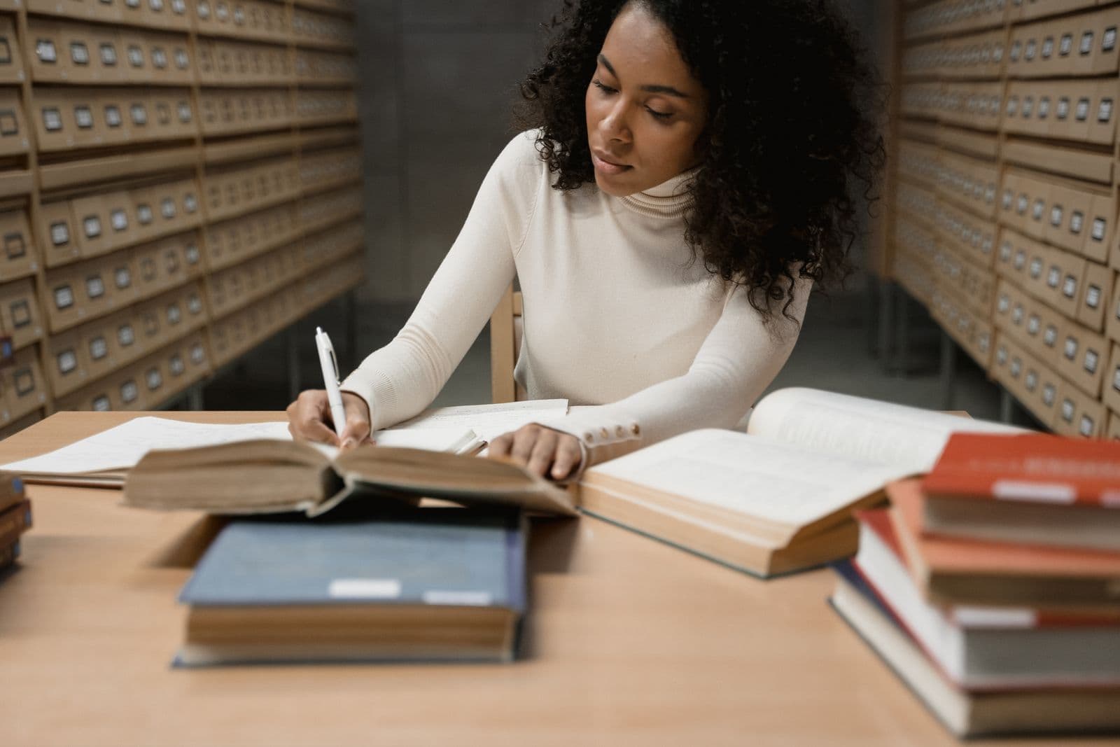 Academic Writing and Referencing on an HND: A Practical Starter Guide