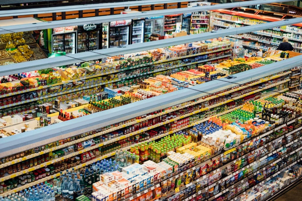 What to Know About a Career in Food and Beverage Management